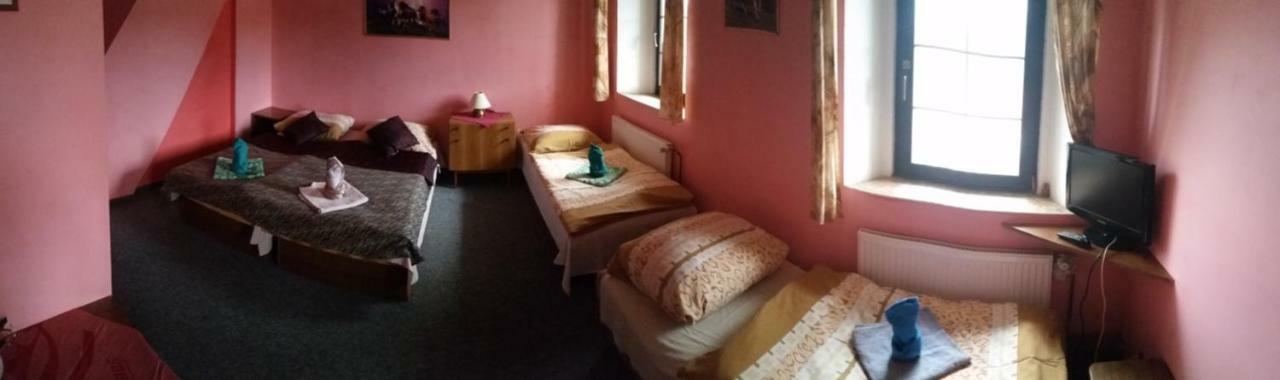 Penzion Pegas Depoltovice Nová Role Dış mekan fotoğraf
